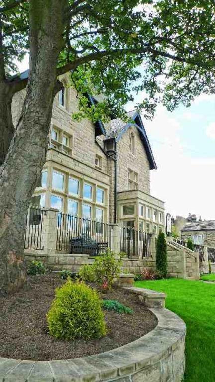 The Wheatley Arms Hotel Ilkley Buitenkant foto